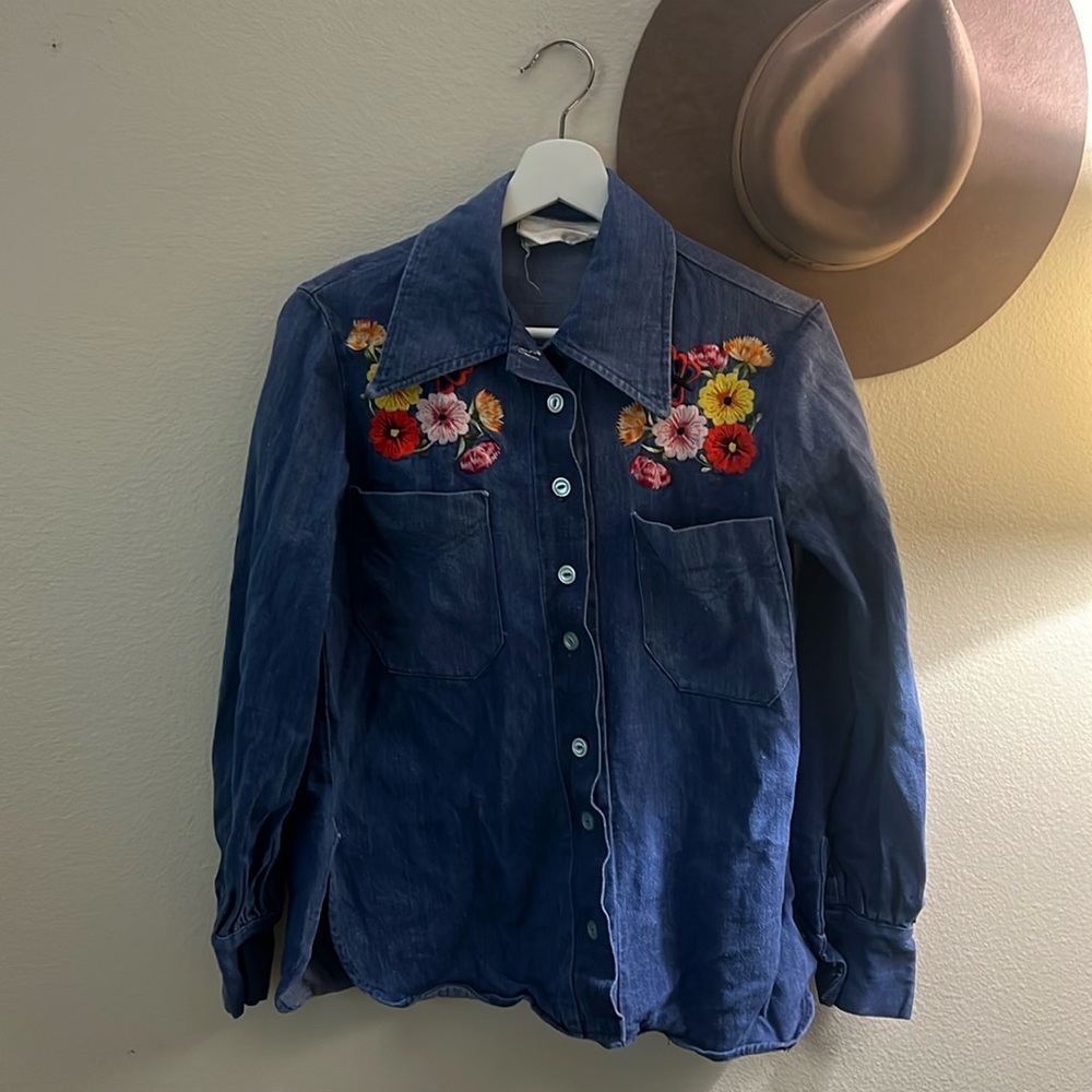 Vintage embroidered denim jacket
